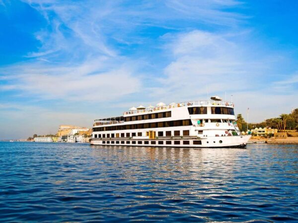 4 Nights Nile Cruise from Luxor to Aswan | Guided Tour with Egyptologist